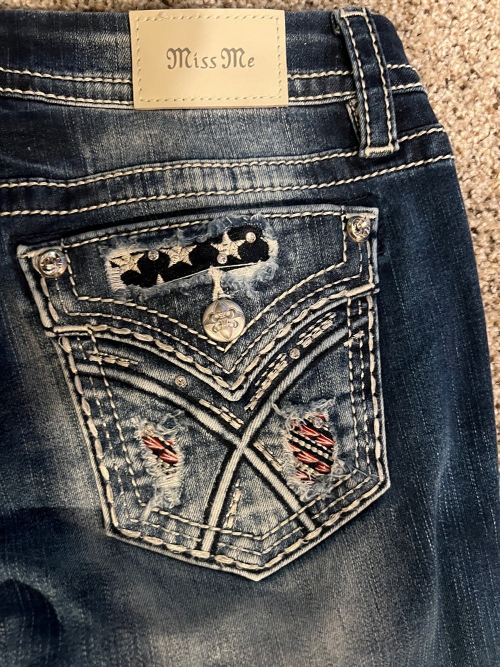 Miss Me Distressed Low Rise Ankle Skinny size 30 Americana style bling - Picture 8 of 9